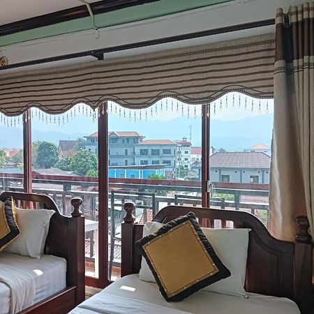 Bountang Mountain View Riverside Hotel Vang Vieng Eksteriør billede