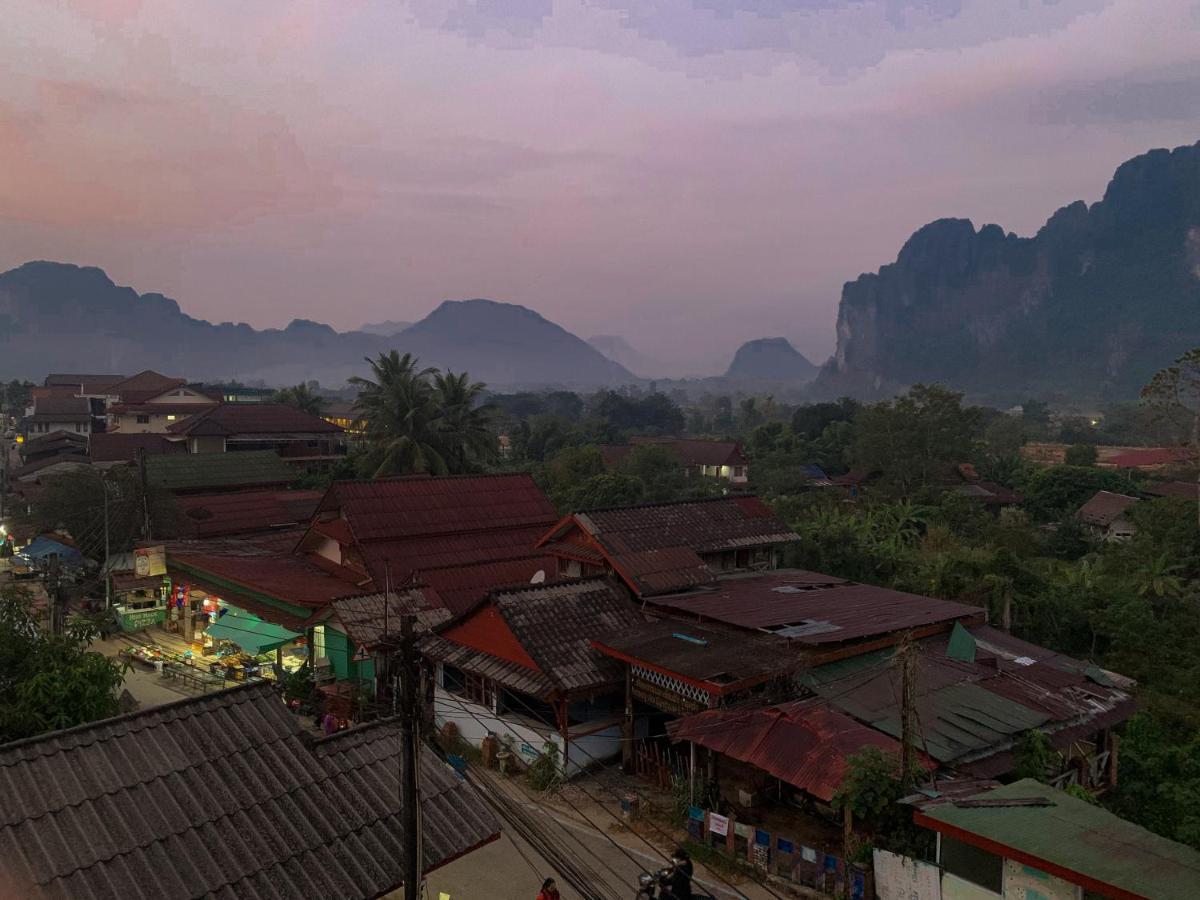 Bountang Mountain View Riverside Hotel Vang Vieng Eksteriør billede