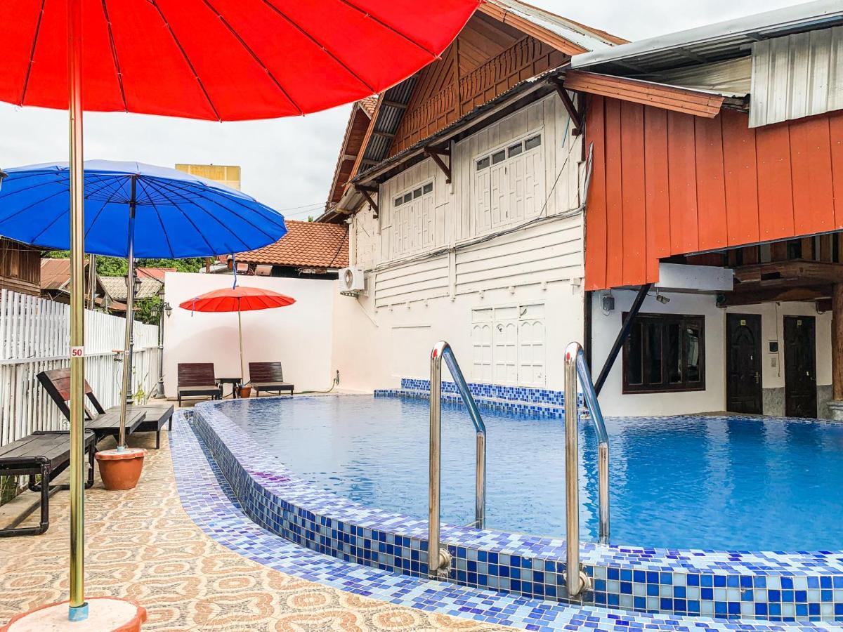 Bountang Mountain View Riverside Hotel Vang Vieng Eksteriør billede