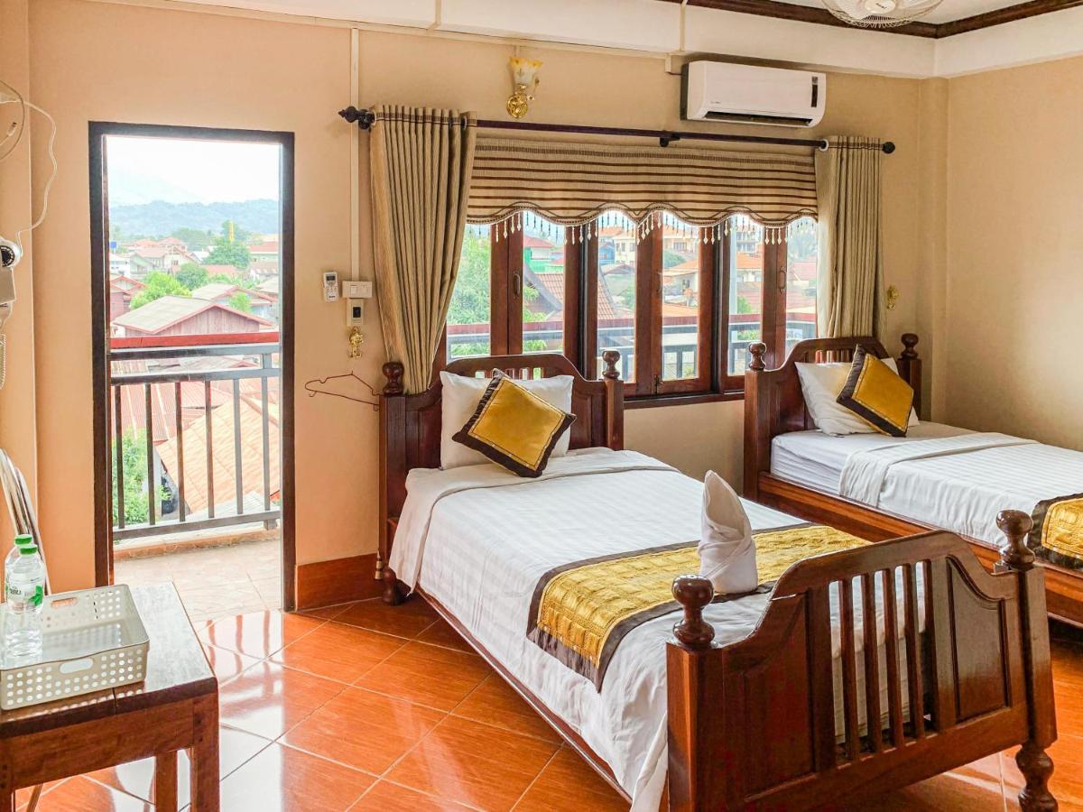 Bountang Mountain View Riverside Hotel Vang Vieng Eksteriør billede